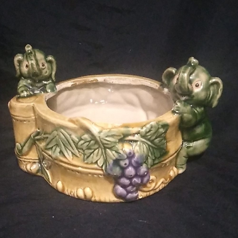 Vintage Ceramic Planter with Two Elephants & Grape & Leaf Accents (B6)